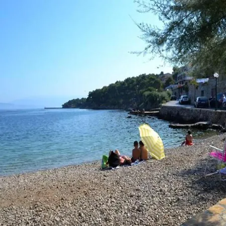 Apartman With Balcony And 1