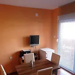 Апартаменты With Balcony And 1 Елса