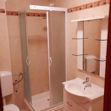 Apartment With Balcony And 1 Jelsa (Hvar)