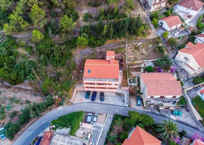 Apartament With Balcony And 1 Jelsa (Hvar)